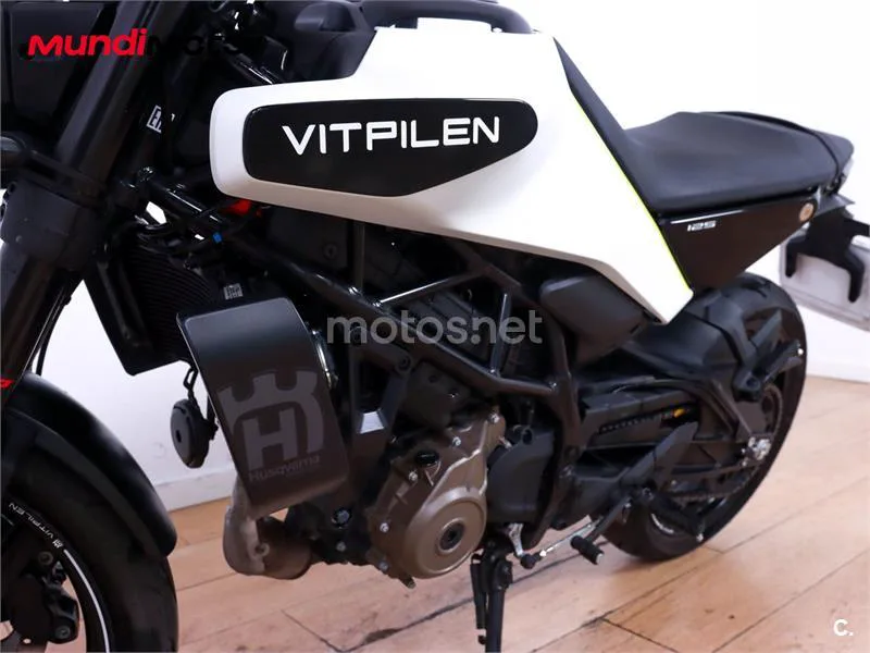 Husqvarna Vitpilen 125 – Vista 10
