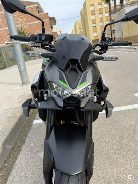 Kawasaki Z900 – Vista 4