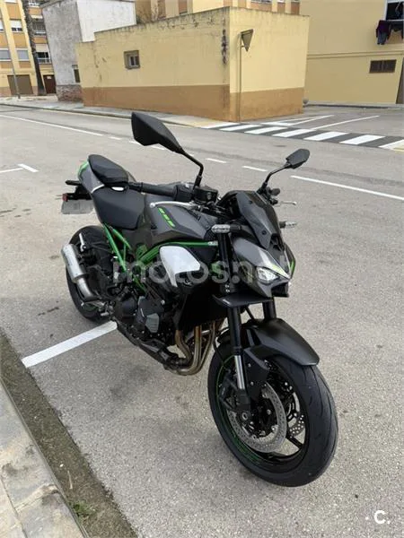 Kawasaki Z900 – Vista 6