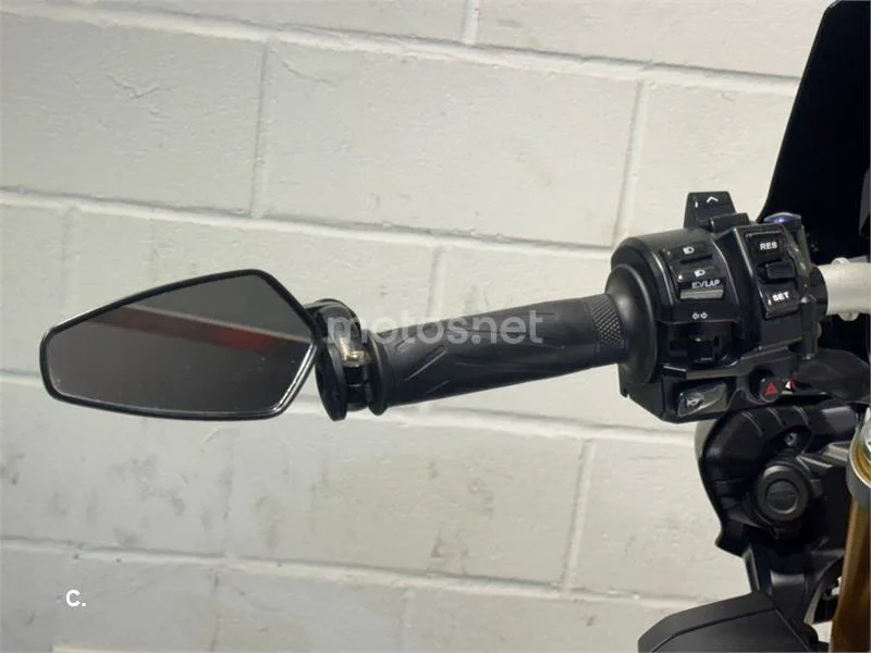 Yamaha MT-10 – Vista 5