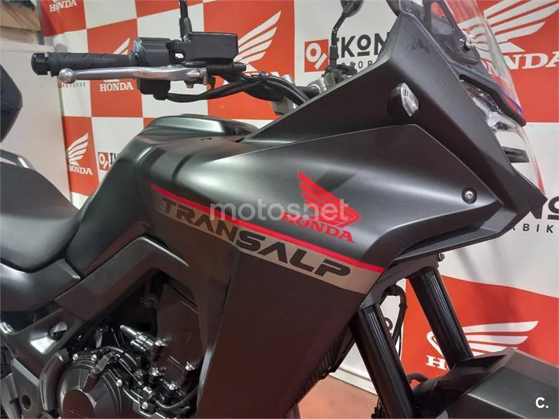 Honda XL 750 Transalp – Vista 5
