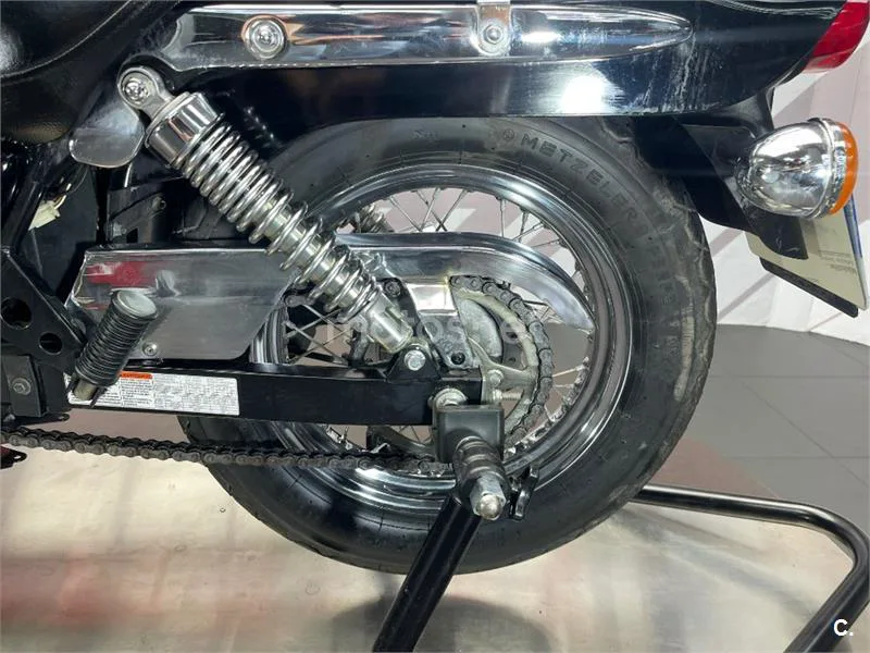 Suzuki Marauder 250 – Vista 18