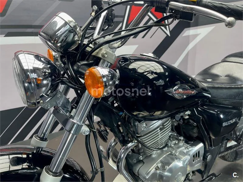Suzuki Marauder 250 – Vista 22