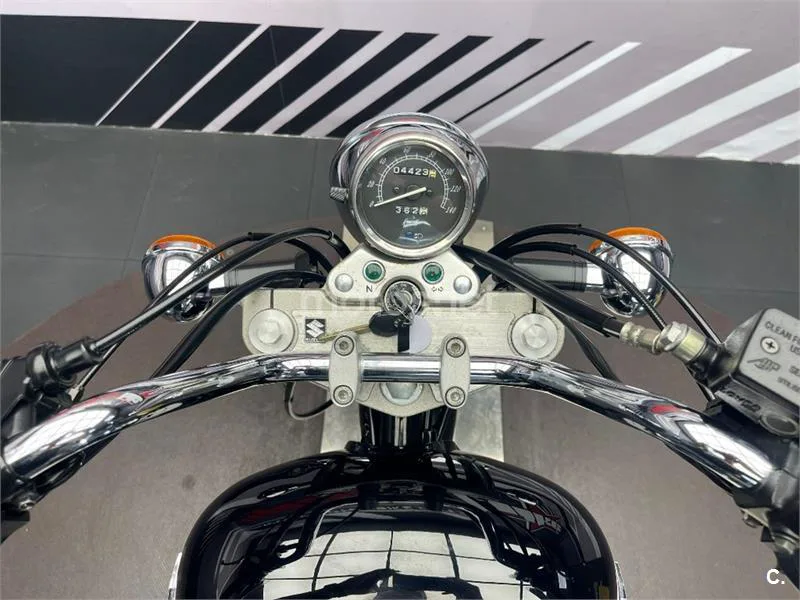 Suzuki Marauder 250 – Vista 7