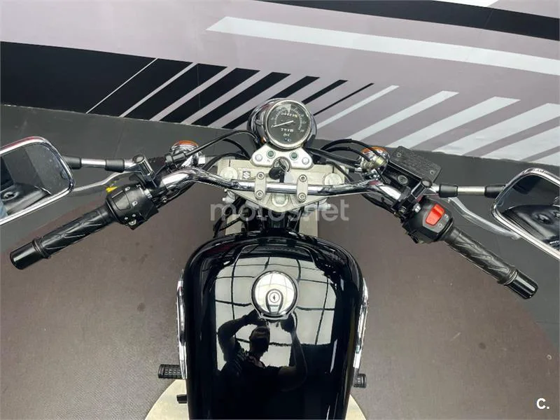 Suzuki Marauder 250 – Vista 8