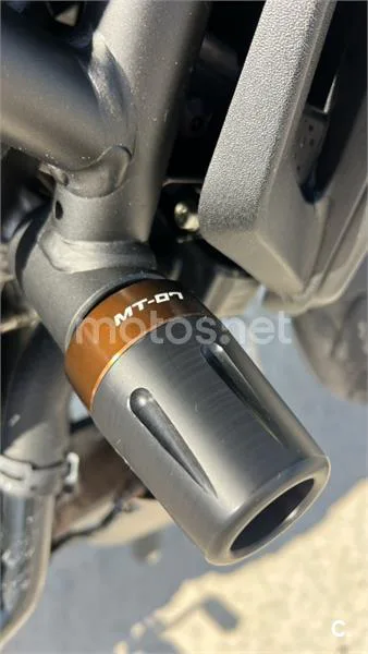 Yamaha MT-07 – Vista 12