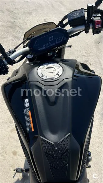 Yamaha MT-07 – Vista 8