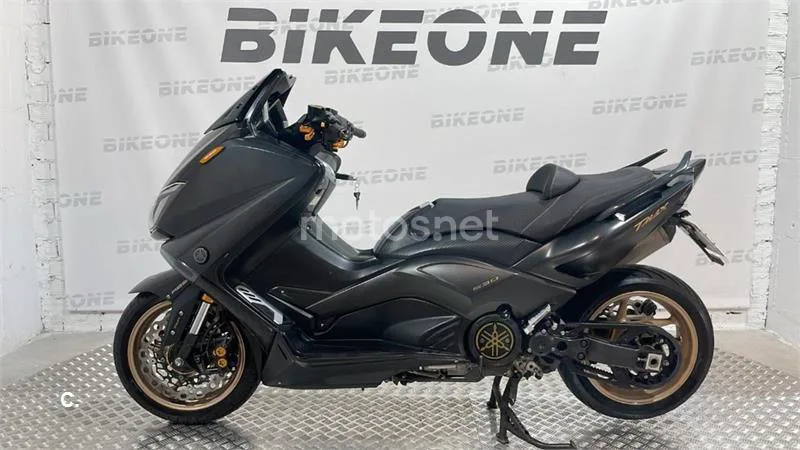 Yamaha TMAX 530 – Vista 4