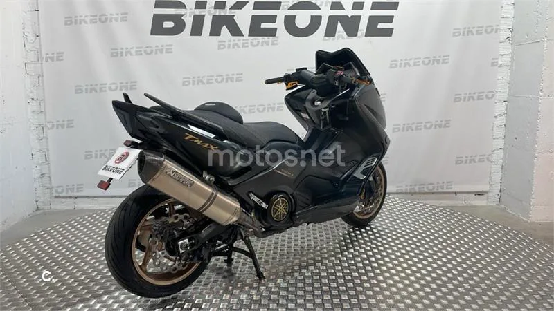 Yamaha TMAX 530 – Vista 8