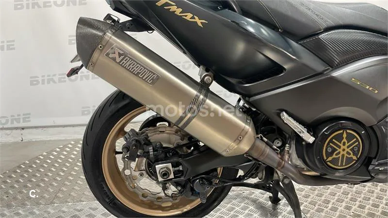 Yamaha TMAX 530 – Vista 9