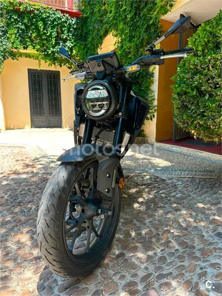 Honda CB 125 R – Vista 6