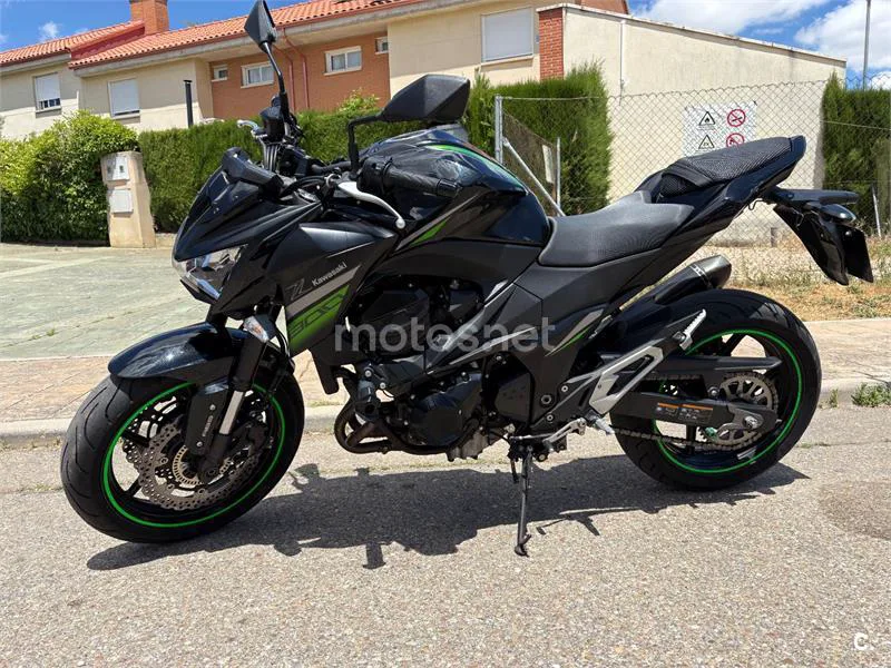 Kawasaki Z800 – Vista 4