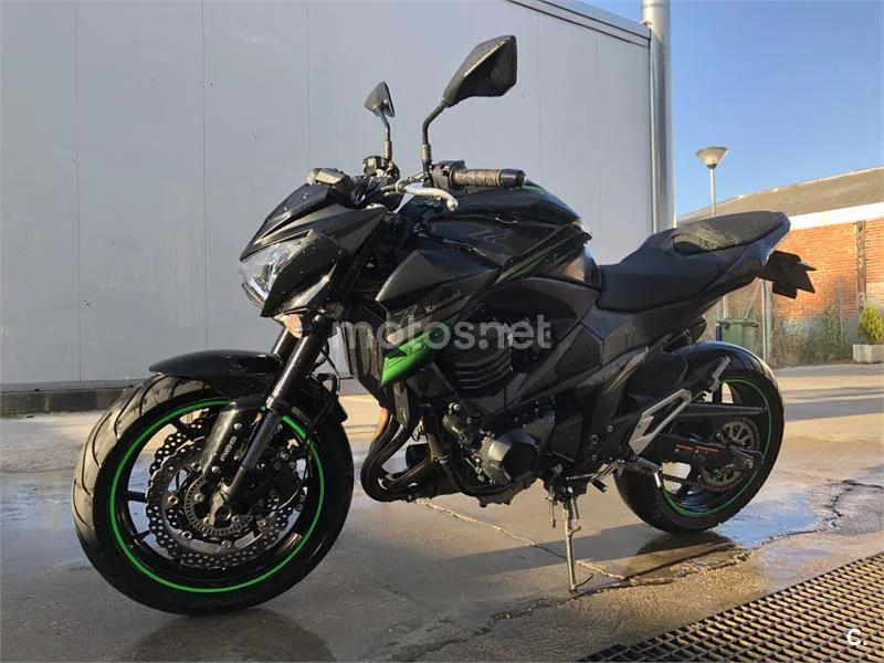 Kawasaki Z800 – Vista 10