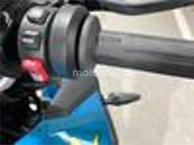 BMW F 900 R – Vista 8