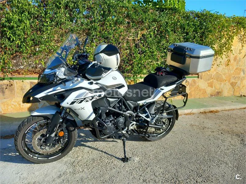 Benelli TRK 502 – Vista 4