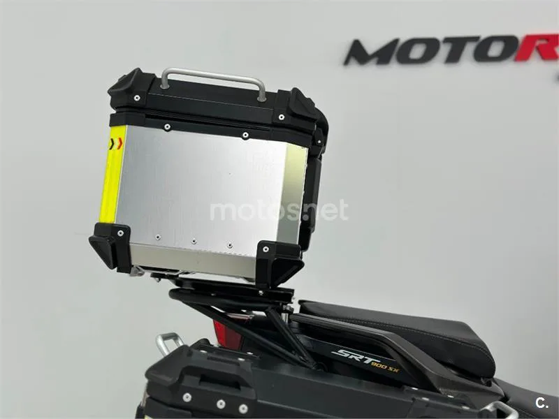 QJ Motor SRT 900 SX – Vista 11