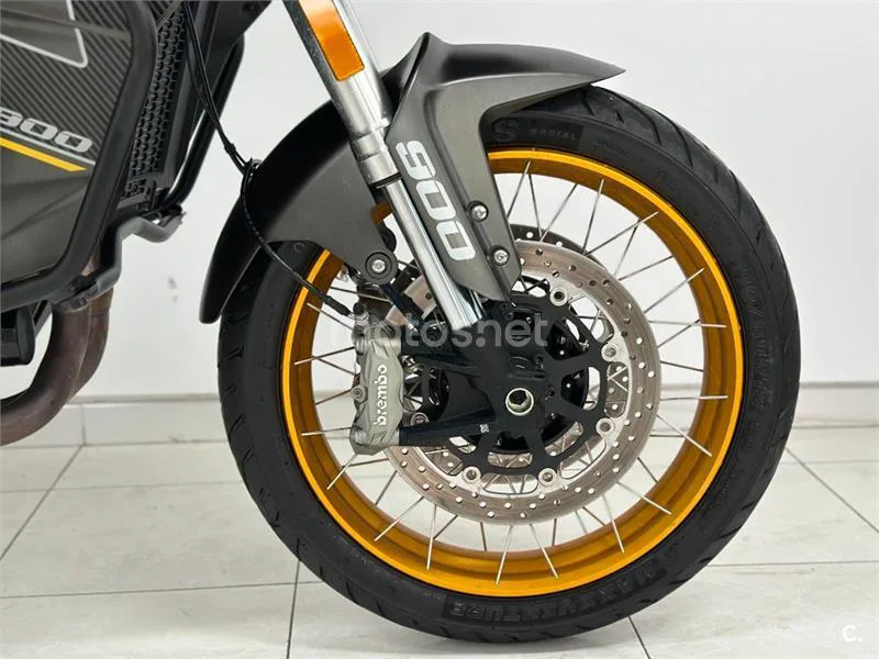 QJ Motor SRT 900 SX – Vista 17