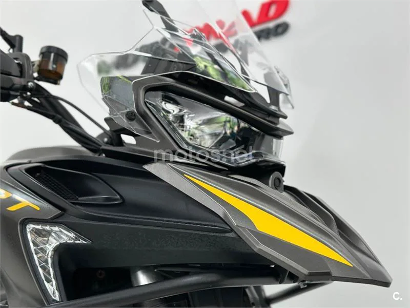 QJ Motor SRT 900 SX – Vista 19