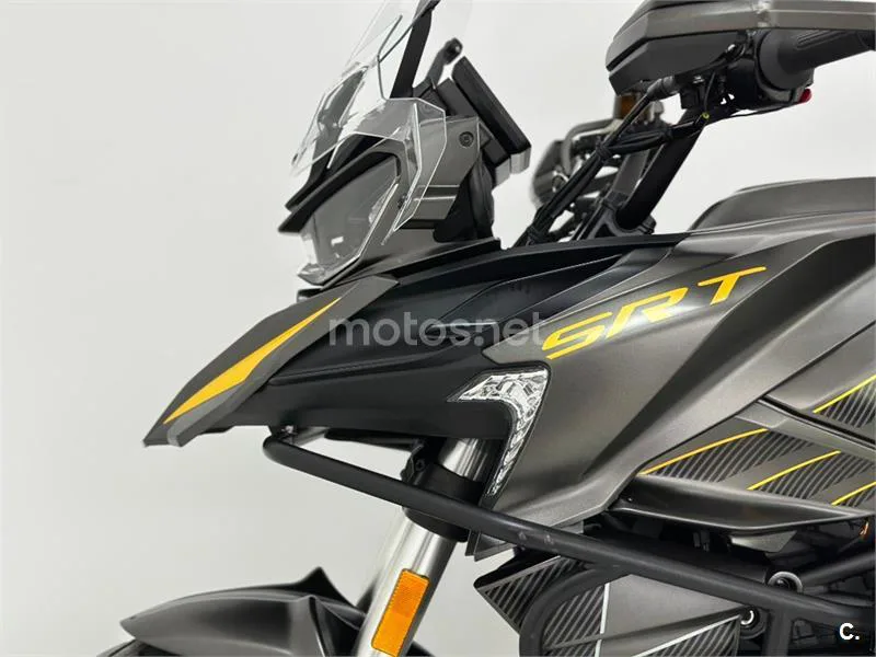 QJ Motor SRT 900 SX – Vista 27
