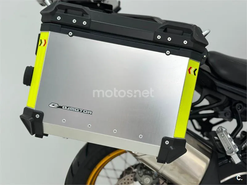 QJ Motor SRT 900 SX – Vista 10