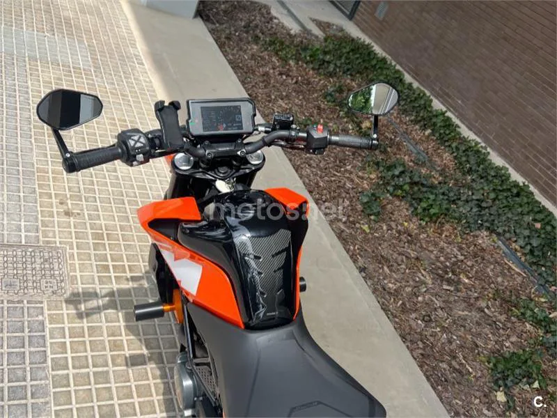 KTM 125 – Vista 6