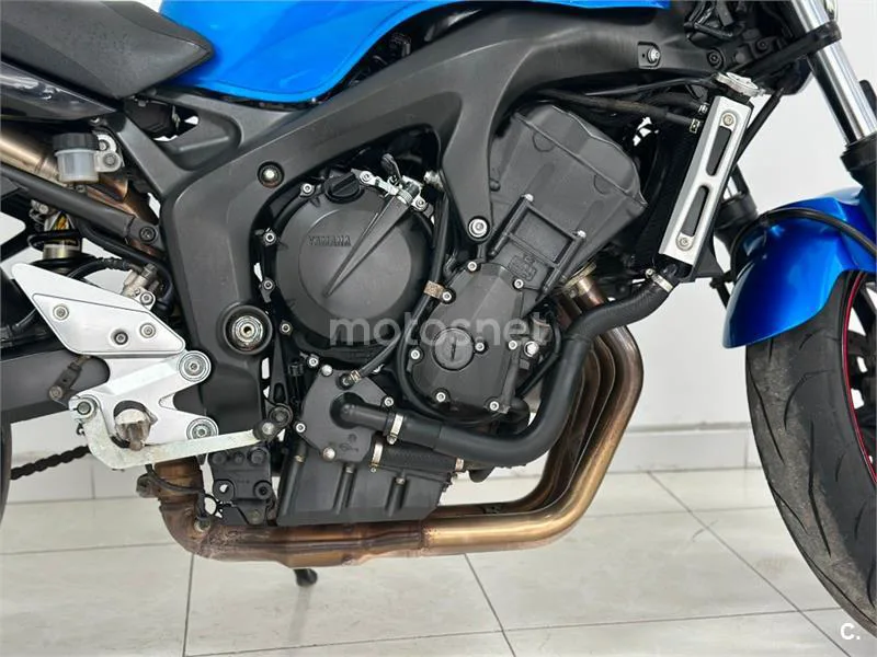 Yamaha FZ6 S2 – Vista 13