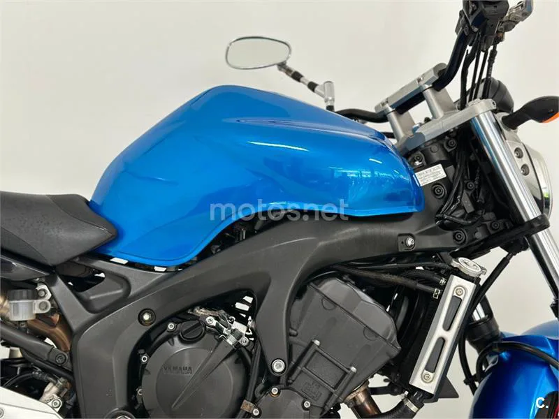 Yamaha FZ6 S2 – Vista 14