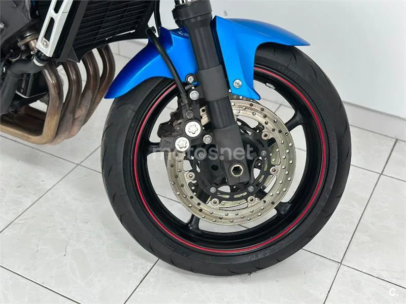 Yamaha FZ6 S2 – Vista 15