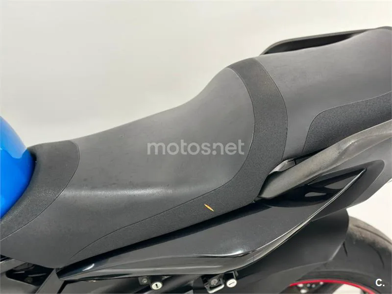 Yamaha FZ6 S2 – Vista 24