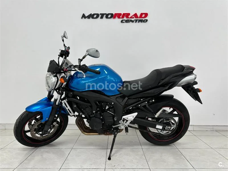 Yamaha FZ6 S2 – Vista 4