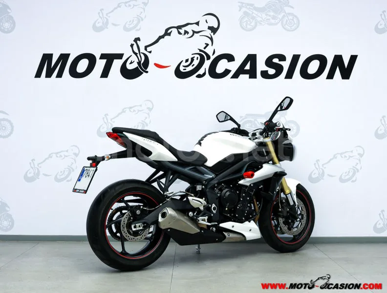 Triumph Street Triple – Vista 3