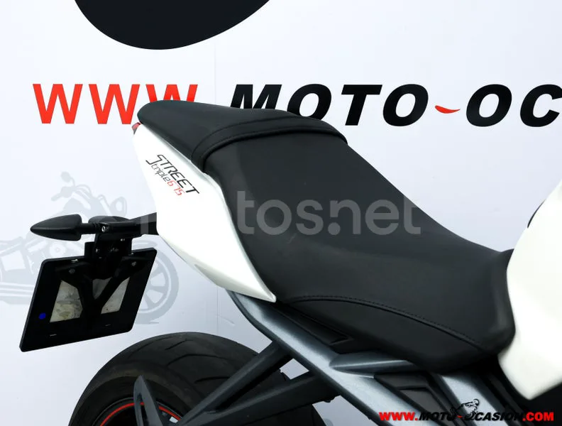 Triumph Street Triple – Vista 10