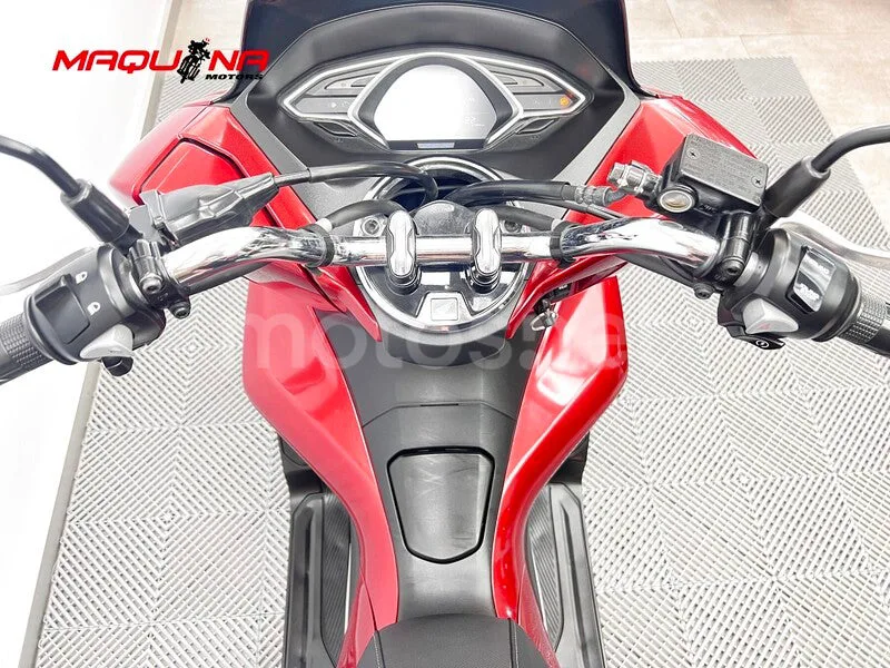 Honda PCX 125 – Vista 3
