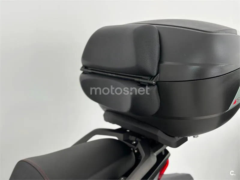 Voge 650 DSX – Vista 25