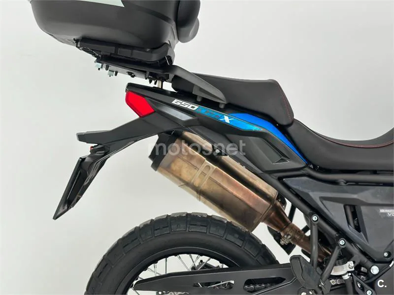 Voge 650 DSX – Vista 10