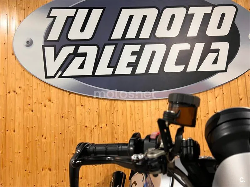 Ducati Scrambler – Vista 25