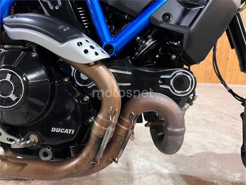 Ducati Scrambler – Vista 42