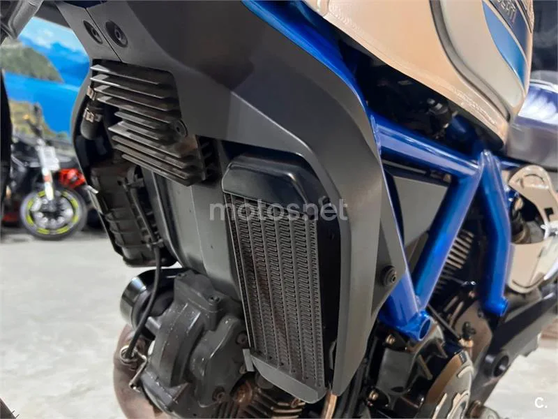 Ducati Scrambler – Vista 72