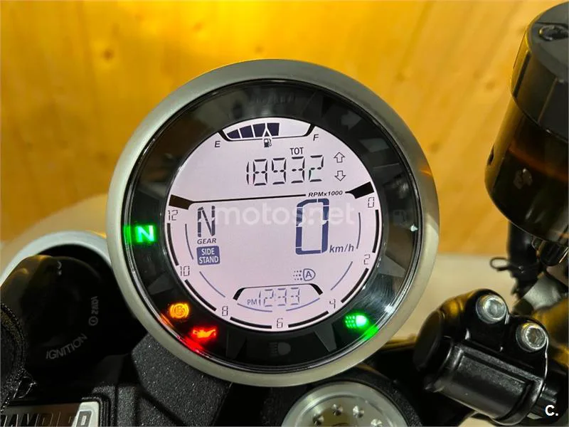 Ducati Scrambler – Vista 77