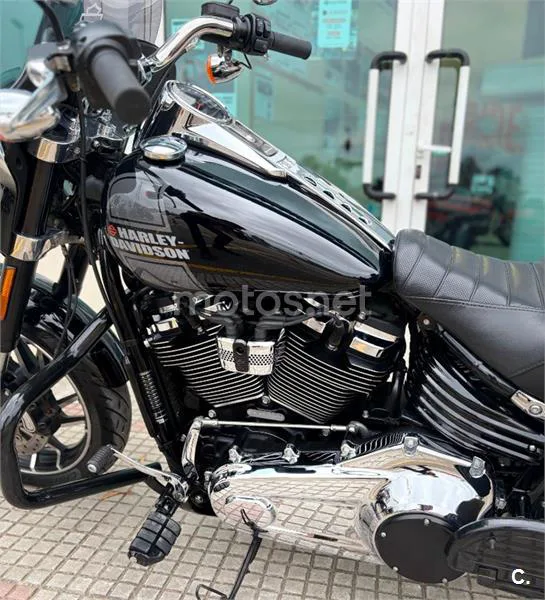 Harley-Davidson Sport Glide – Vista 20