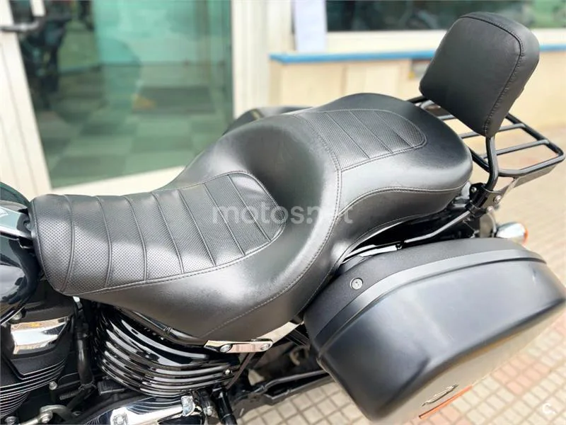 Harley-Davidson Sport Glide – Vista 22