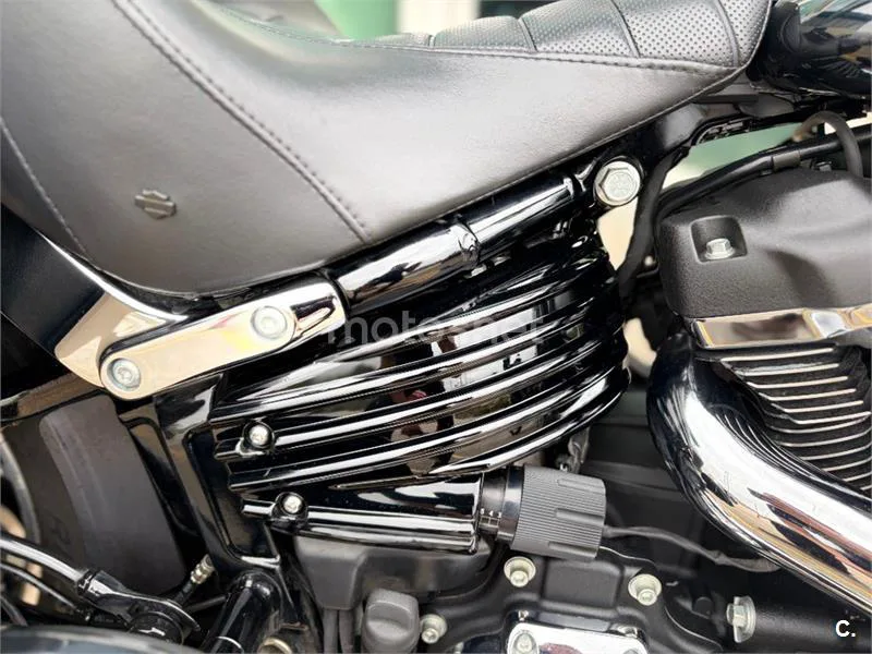 Harley-Davidson Sport Glide – Vista 9
