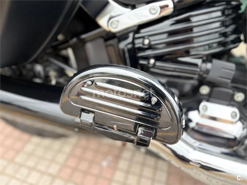 Harley-Davidson Sport Glide – Vista 10
