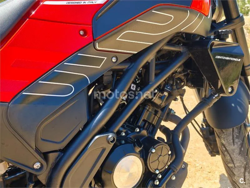 Benelli Leoncino 125 – Vista 4