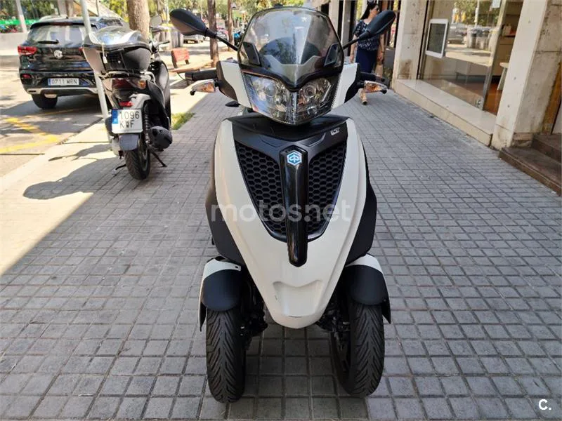 Piaggio MP3 Yourban 300 LT Sport – Vista 3