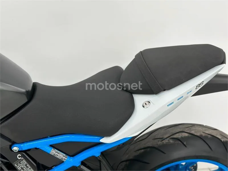 Suzuki GSX-8S – Vista 21