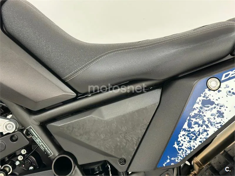Voge DS 800 Rally – Vista 25