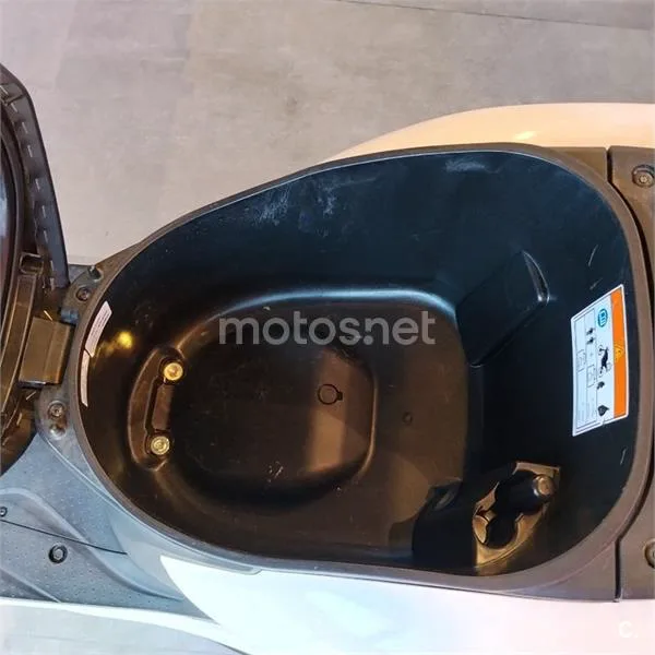 Honda Vision 110 – Vista 13