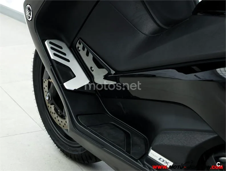 Yamaha TMAX 530 – Vista 10
