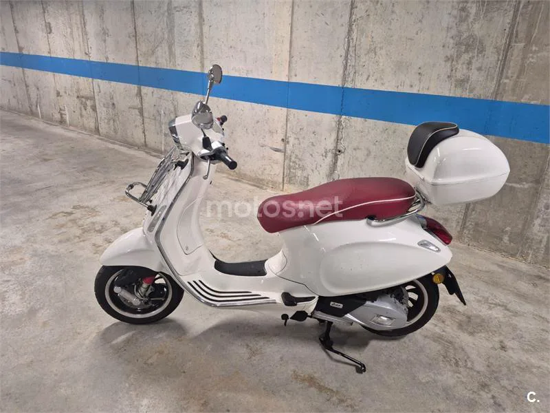 Vespa Primavera 3300 € 2017 Girona - 1